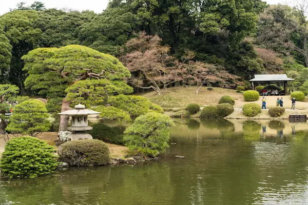 Stone lantern